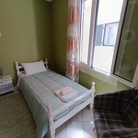 דירות Lefkáda Penelope'S Street Old House מראה חיצוני תמונה