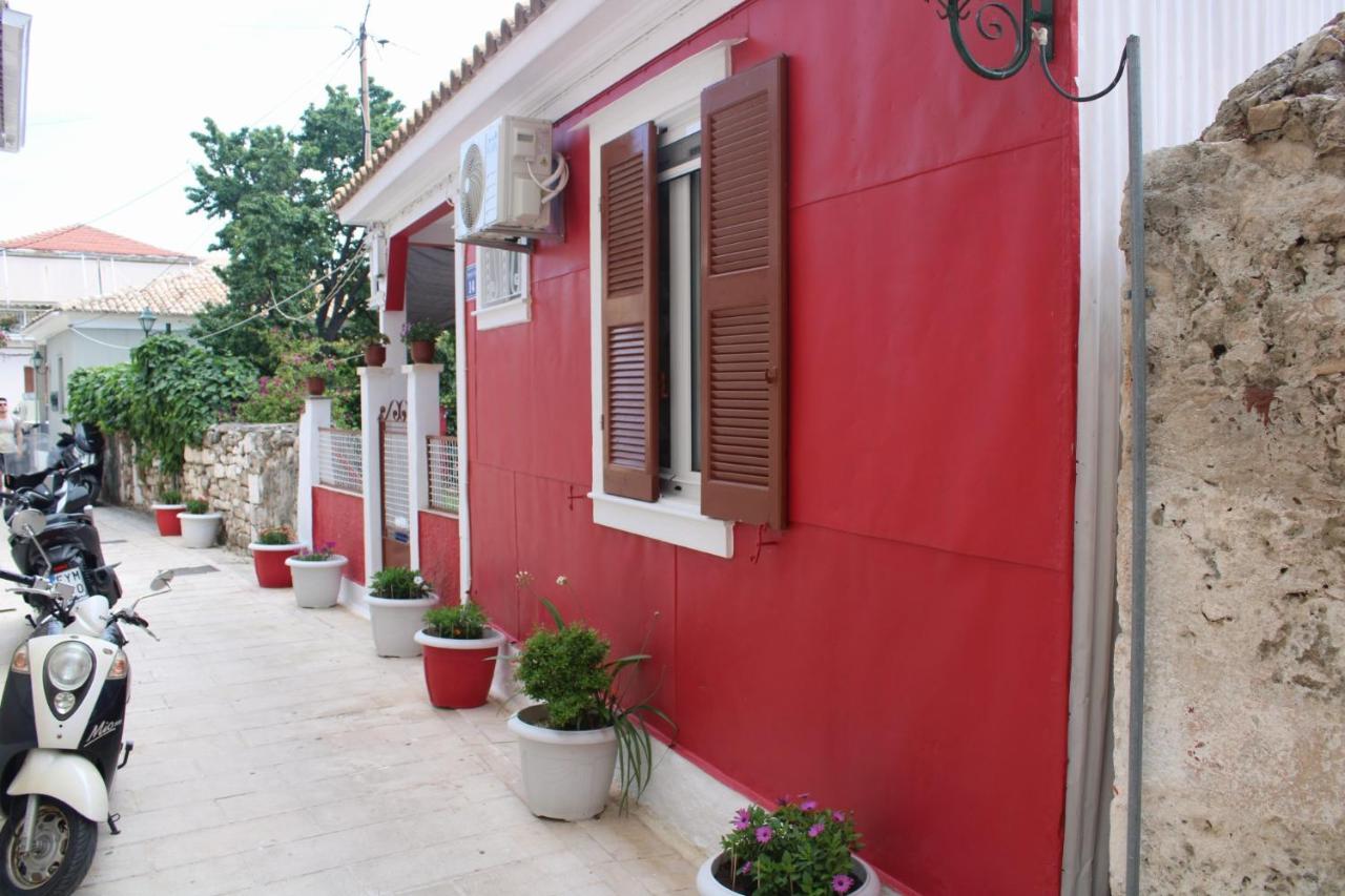 דירות Lefkáda Penelope'S Street Old House מראה חיצוני תמונה