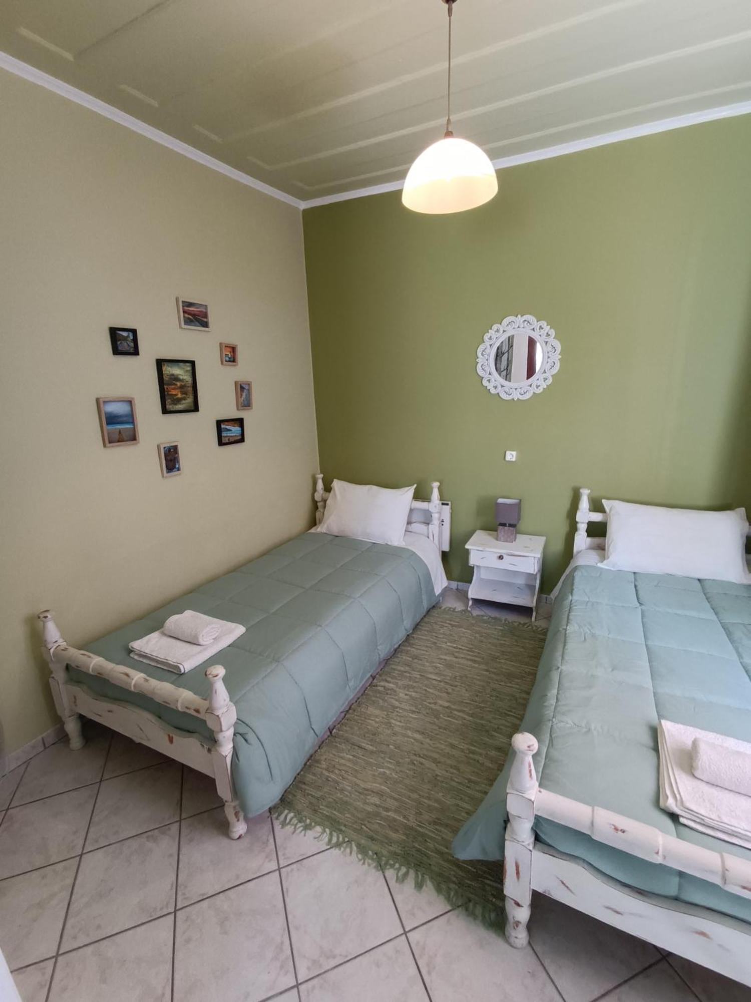 דירות Lefkáda Penelope'S Street Old House מראה חיצוני תמונה